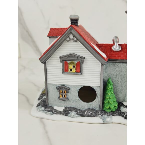 Department 56 Pigeonhead Lighthouse New England Village 1994 Lighted House Box - Picture 7 of 16
